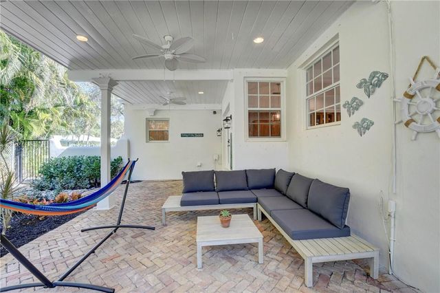 302 NW 11th Street, Delray Beach, FL 33444