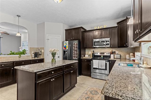 4070 Pleasantburg Drive, Fayetteville, NC 28312