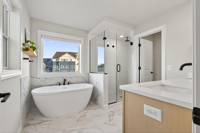 5331 Scenic Loop Run, Victoria, MN 55318