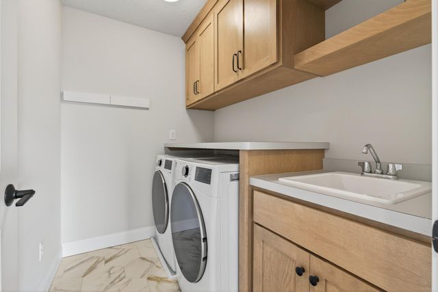 5331 Scenic Loop Run, Victoria, MN 55318