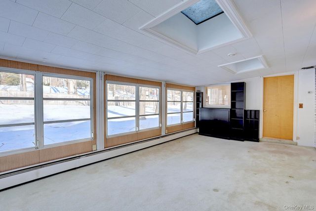 5 Steinway Court, Suffern, NY 10901