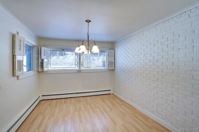 5 Steinway Court, Suffern, NY 10901