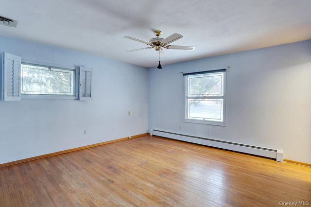 5 Steinway Court, Suffern, NY 10901