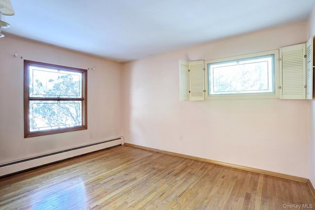 5 Steinway Court, Suffern, NY 10901