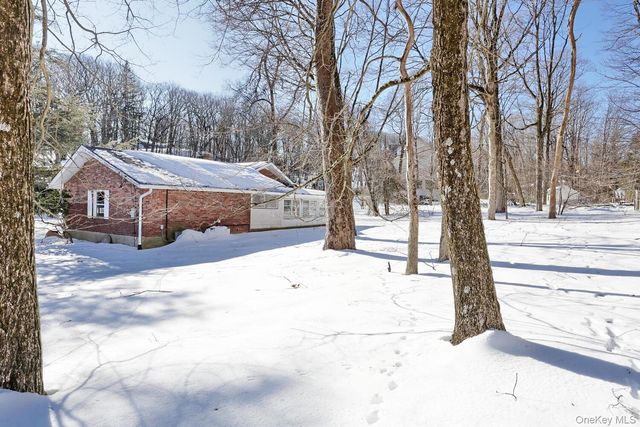 5 Steinway Court, Suffern, NY 10901