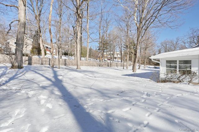 5 Steinway Court, Suffern, NY 10901