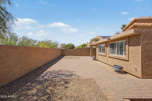 2919 E WOODLAND Drive, Phoenix, AZ 85048