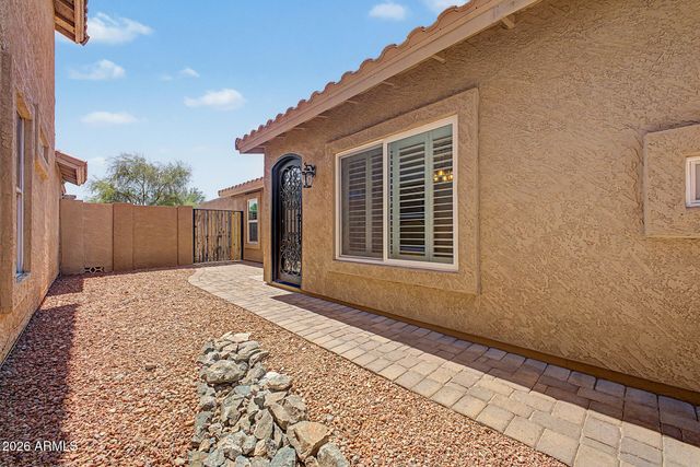 2919 E WOODLAND Drive, Phoenix, AZ 85048