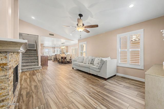 2919 E WOODLAND Drive, Phoenix, AZ 85048