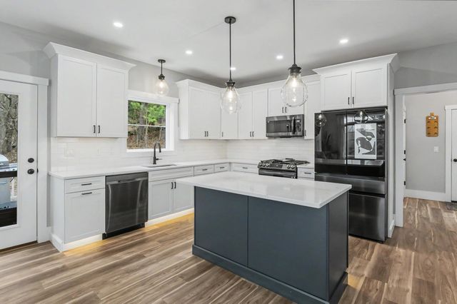 11 Hillside Drive, New Ipswich, NH 03071