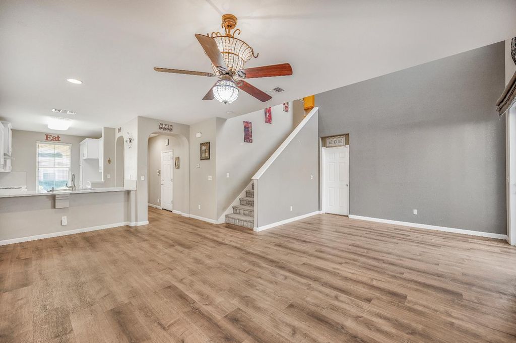 Image 11 of property listing at 4626 W Javier Way, Fresno, CA 93722