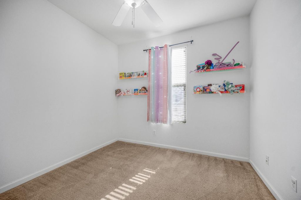 Image 18 of property listing at 4626 W Javier Way, Fresno, CA 93722