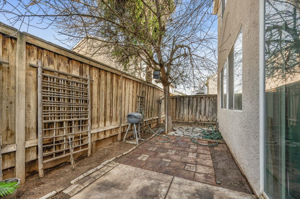 Image 22 of property listing at 4626 W Javier Way, Fresno, CA 93722