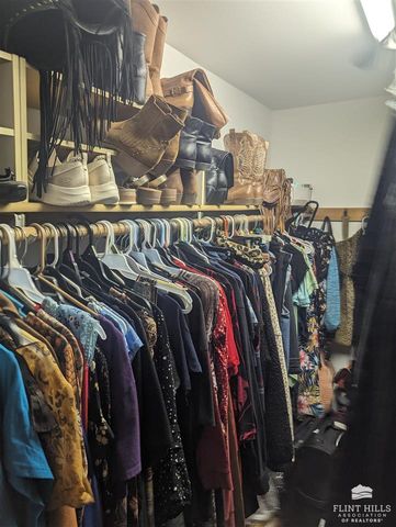 5720 Elbo View Dr., Manhattan, KS 66502