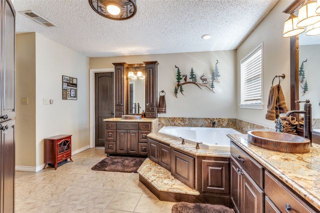 963 County Road 1340, Chico, TX 76431