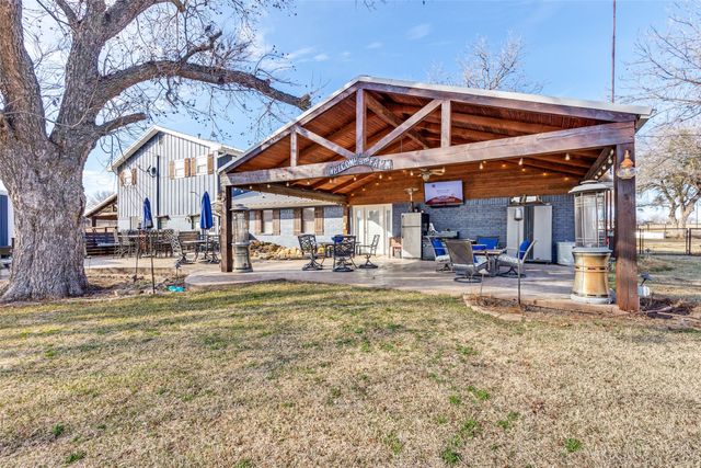 963 County Road 1340, Chico, TX 76431