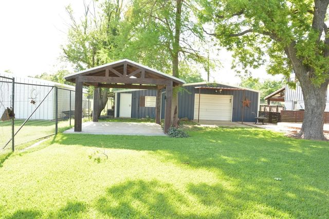 963 County Road 1340, Chico, TX 76431