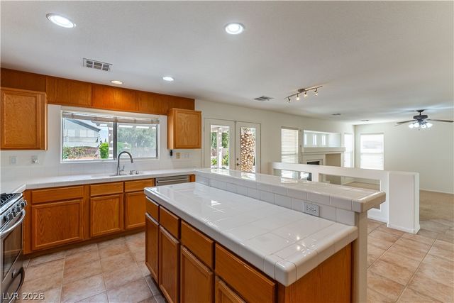 8700 Wild Diamond Avenue, Las Vegas, NV 89143