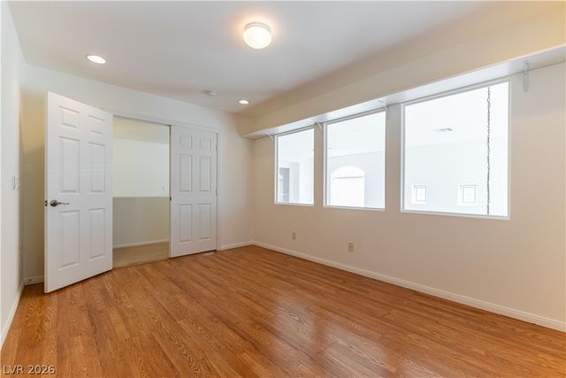 8700 Wild Diamond Avenue, Las Vegas, NV 89143