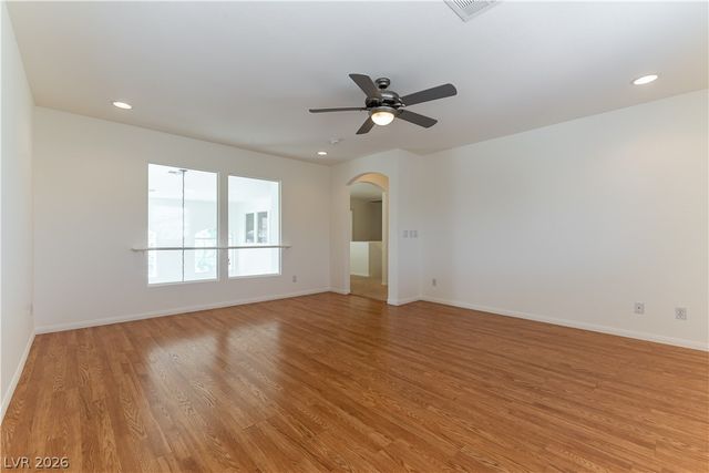 8700 Wild Diamond Avenue, Las Vegas, NV 89143