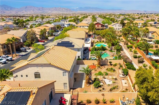 8700 Wild Diamond Avenue, Las Vegas, NV 89143