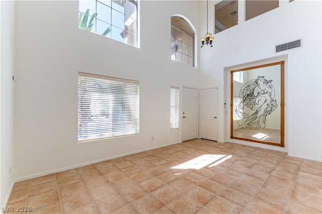8700 Wild Diamond Avenue, Las Vegas, NV 89143