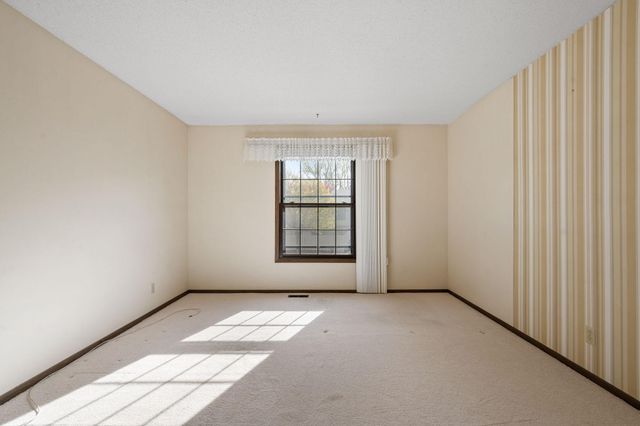 2409 Unity Avenue N, Golden Valley, MN 55422