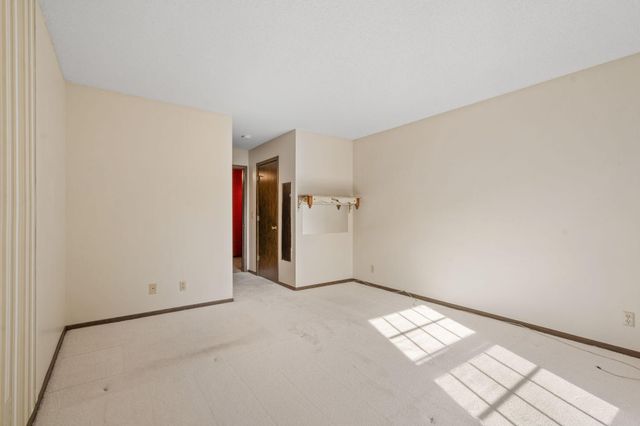 2409 Unity Avenue N, Golden Valley, MN 55422