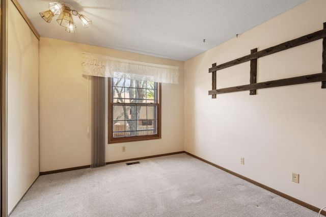 2409 Unity Avenue N, Golden Valley, MN 55422