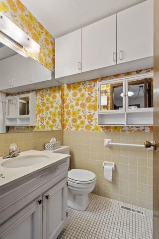2409 Unity Avenue N, Golden Valley, MN 55422