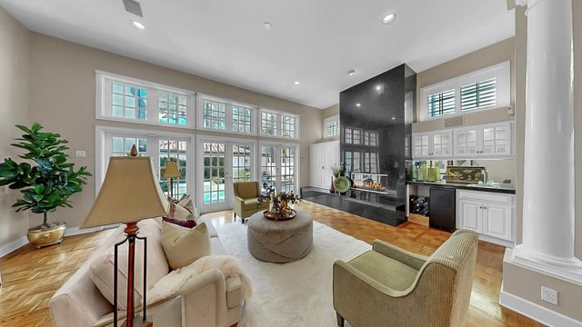 4945 BAYSHORE BOULEVARD 4945, Tampa, FL 33611