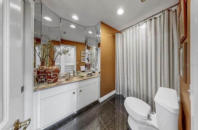 4945 BAYSHORE BOULEVARD 4945, Tampa, FL 33611