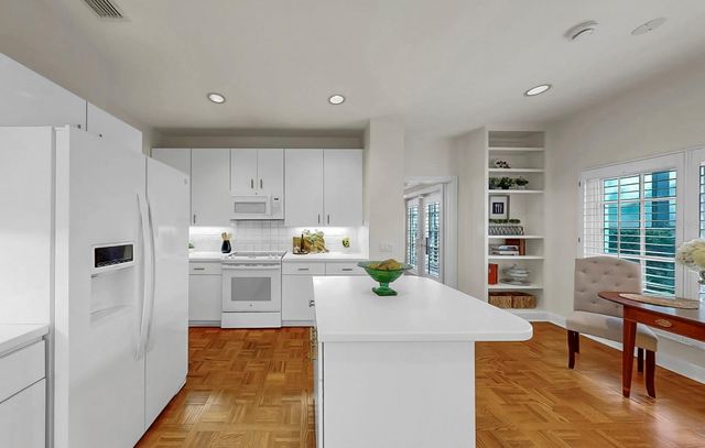 4945 BAYSHORE BOULEVARD 4945, Tampa, FL 33611