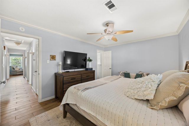 5334 Saxon Drive, Houston, TX 77092