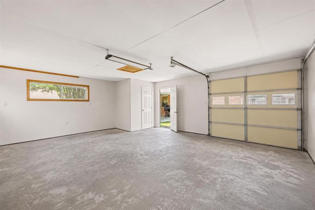 5334 Saxon Drive, Houston, TX 77092