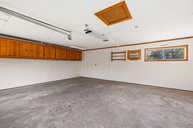 5334 Saxon Drive, Houston, TX 77092