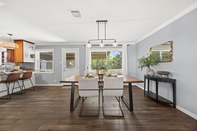 5334 Saxon Drive, Houston, TX 77092