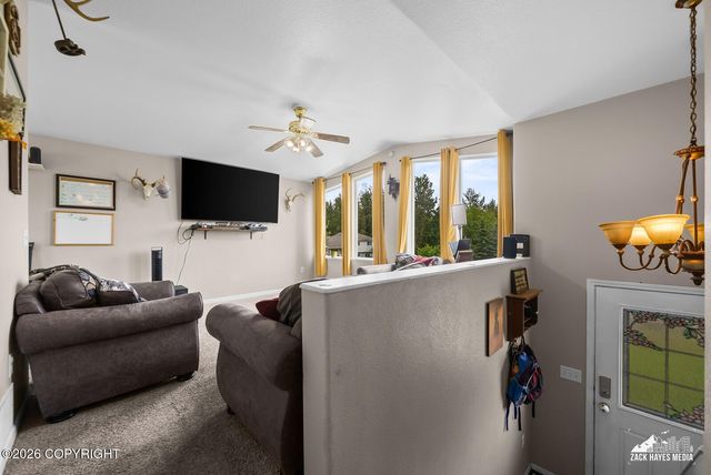 11706 E Jenny Circle, Palmer, AK 99645