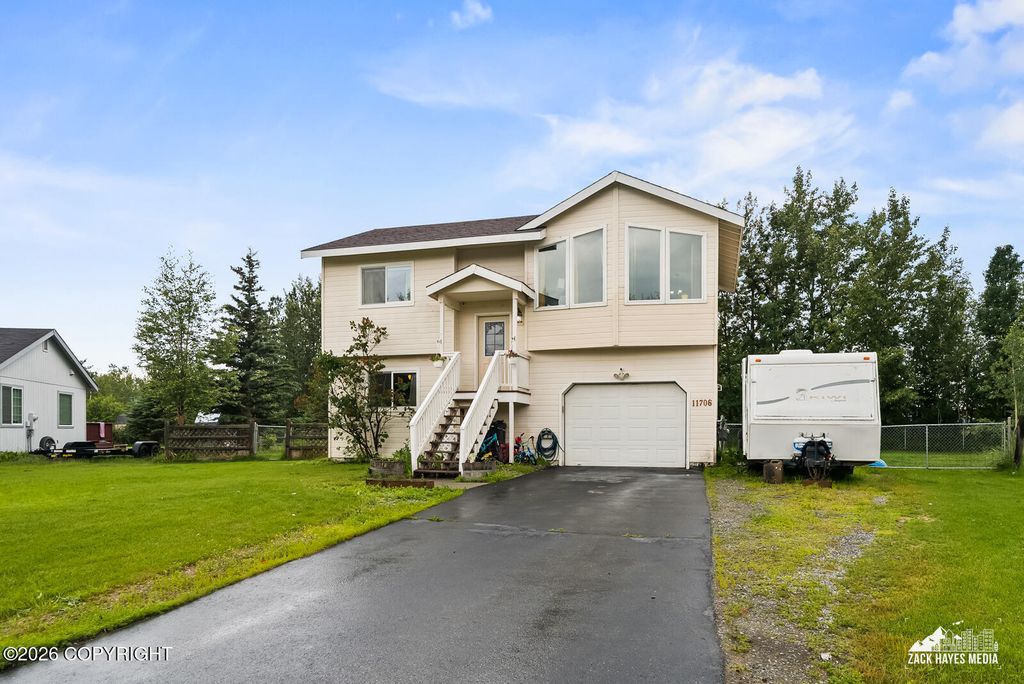 11706 E Jenny Circle, Palmer, AK 99645