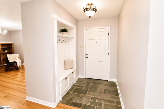 150 Greenway Drive, Cowpens, SC 29330