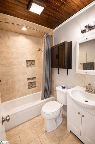 150 Greenway Drive, Cowpens, SC 29330