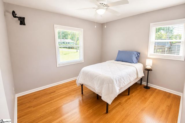150 Greenway Drive, Cowpens, SC 29330