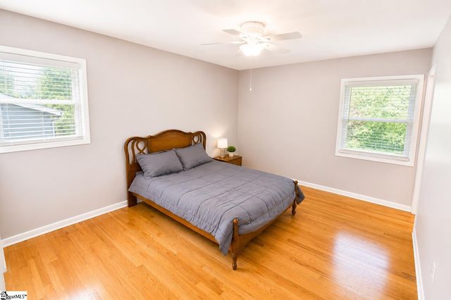 150 Greenway Drive, Cowpens, SC 29330
