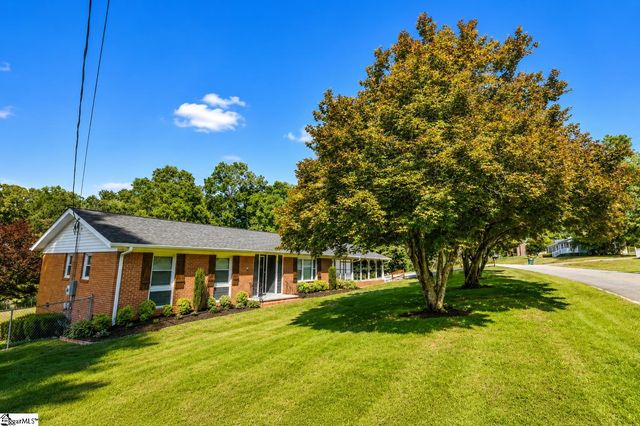 150 Greenway Drive, Cowpens, SC 29330