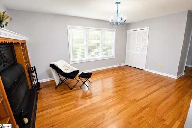 150 Greenway Drive, Cowpens, SC 29330
