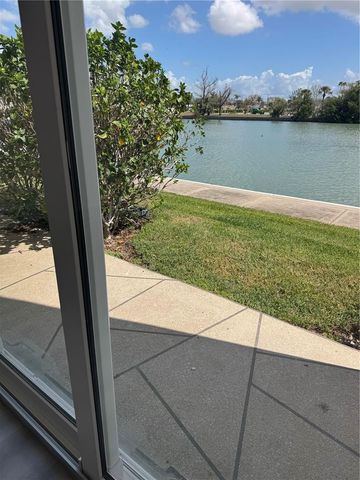 7425 BAY ISLAND DRIVE S 103, South Pasadena, FL 33707