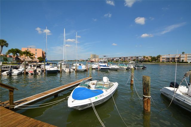 7425 BAY ISLAND DRIVE S 103, South Pasadena, FL 33707