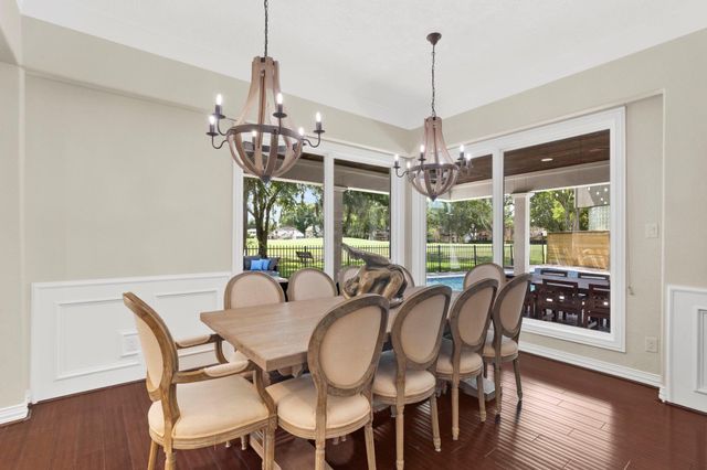 9 Charleston Street S, Sugar Land, TX 77478