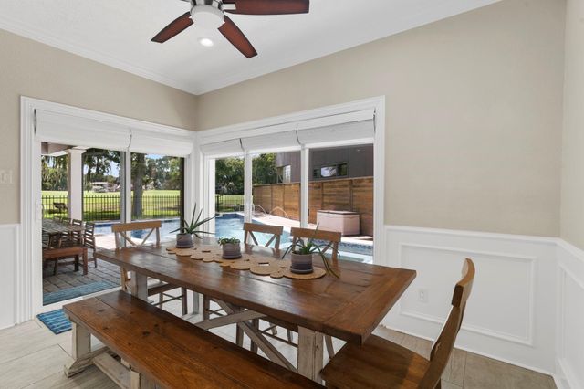 9 Charleston Street S, Sugar Land, TX 77478