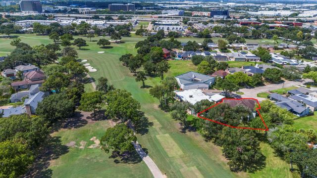9 Charleston Street S, Sugar Land, TX 77478
